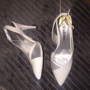 ♨️♨️NWOT-White sling back heels ♨️♨️